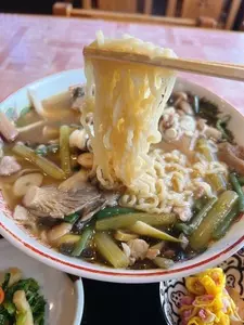 やまろく食堂