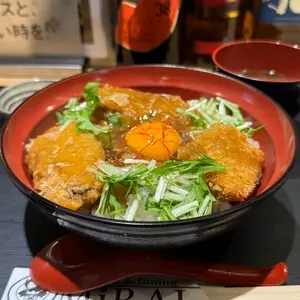 Neo 和Dining MiRAI（ミライ）