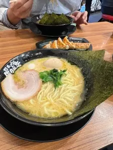 町田商店 小田原店（【旧店名】横浜家系ラーメン 小田原商店マックス）