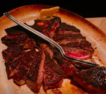 Peter Luger Steak House Tokyo（ピーター・ルーガー・ステーキハウス 東京）