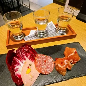 日本酒プレミアムラウンジ⼀献⾵⽉ by PERIE CHIBA（いっこんふうげつ）