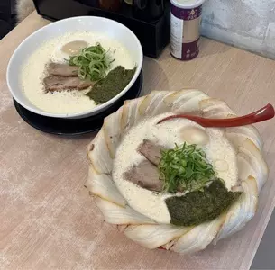 麺道 しゅはり 六甲道本店