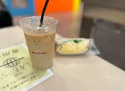 カフェラット ニジュウゴド 品川駅店（Caffe LAT.25゜【旧店名】GIO オーガニックカフェ）