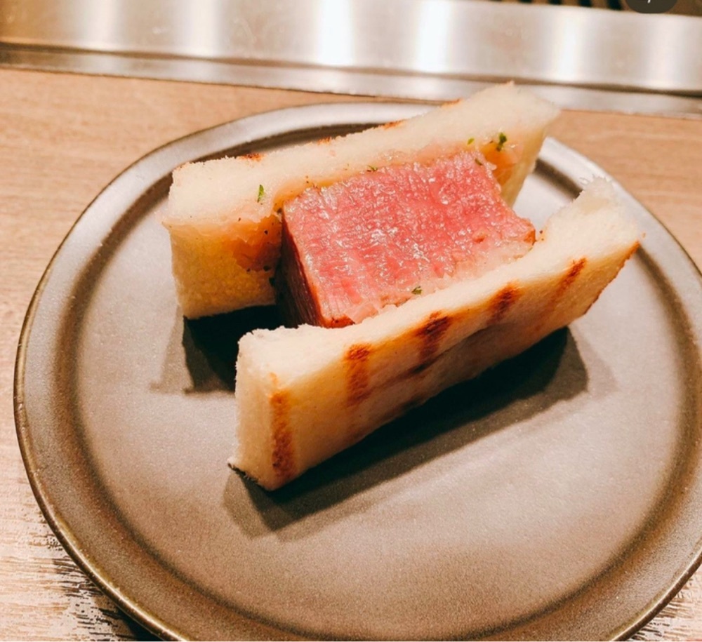 満腹次郎0843さんが投稿したUSHIGORO S. NISHIAZABU（ウシゴロ エス）に関する口コミの画像