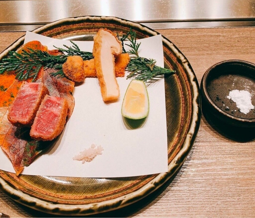 満腹次郎0843さんが投稿したUSHIGORO S. NISHIAZABU（ウシゴロ エス）に関する口コミの画像