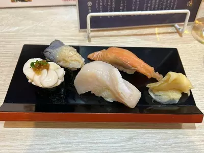 スタンディング スシ バー 縁戸(STANDING SUSHI BAR 縁戸)