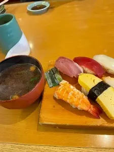 廻し鮨 新鮮や 茨木鮎川店