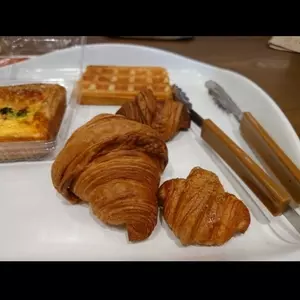 croissant 麦香奏 KANADE 栄店