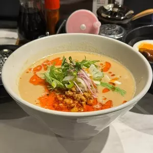 名驛式担々麺 しゃち福