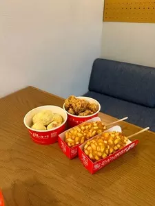 ジョンノハットグ 大名店