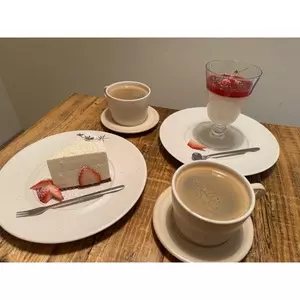 暮らしの雑貨と喫茶 和白（wahaku）