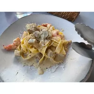 青いナポリ イン・ザ・パーク（aoinapoliinthepark）