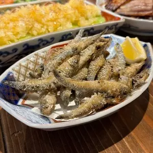藁と瓶 赤星カツヲ