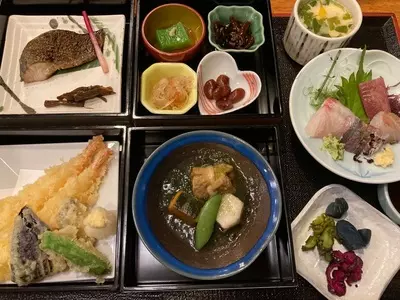 生簀篭（いけすかご）