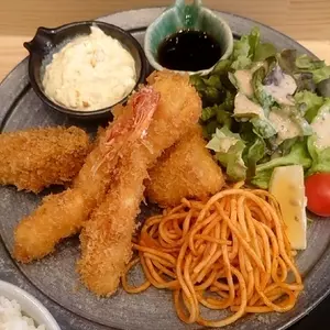 仲卸のお弁当 愛之助