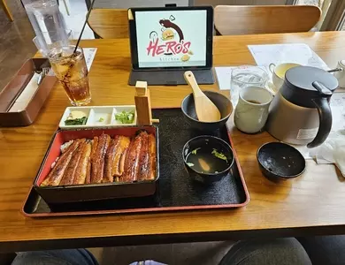 HERO'S Kitchen