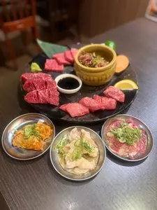 ホルモン肉問屋ピッコロ