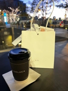 DEAN & DELUCA カフェ 丸の内（ディーン & デルーカ）