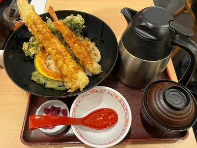 築地食堂源ちゃん トレッサ横浜店
