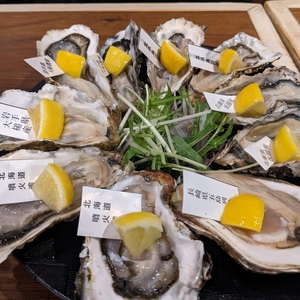 貝と白ワインのバル KAKIMARU 綾小路店（カキマル）