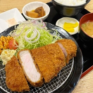 篭の鳥（カゴノトリ）