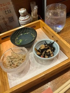 たらふく　うなり