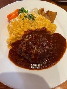 カフェ・トレイル＆トラック イクスピアリ店（TRAIL＆TRACK）