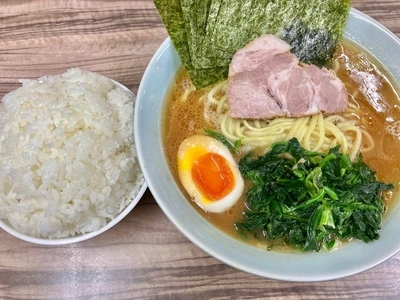 ラーメン 武蔵家 中野本店
