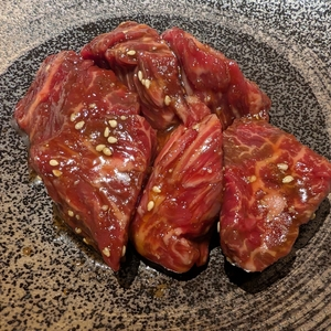 ホルモン焼肉 富や 栄店（とみや）