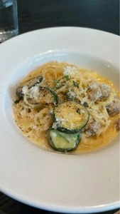 TWELVE GARDENS BAR&GRILL