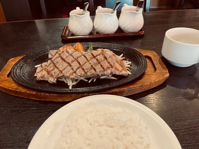 ステーキハウス　リブ 北栄店
