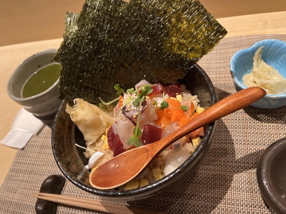 ロッシフミさんが投稿した意気な寿し処阿部 青山店に関する口コミの画像
