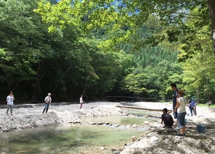 三依渓流つり場