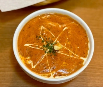 ASIAN KITCHEN KATHMANDU 四日市店（アジアンキッチン カトマンズ）