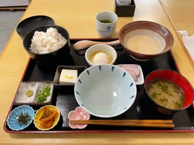 麦とろ専門店 たむや