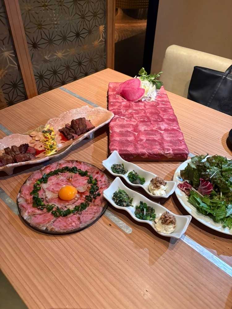 りおん💓さんが投稿した個室 肉寿司と牛タンしゃぶしゃぶ 金肉 名古屋駅前店（KIN-NIKU）に関する口コミの画像