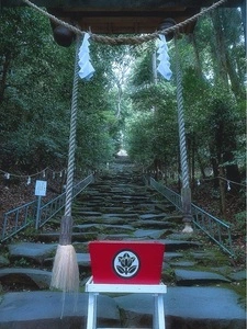 東霧島神社
