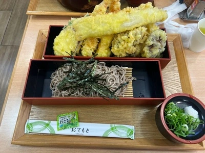 魚魚鮮 鶴見店（トトセン）