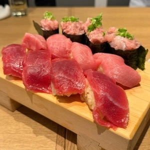名駅西口 鮨食人 五と二