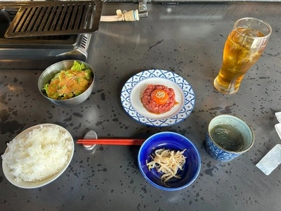 Yakiniku.ushicoco.（ヤキニク ウシココ）