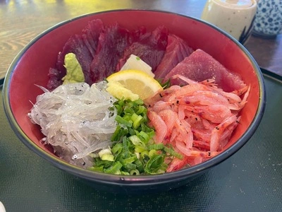まぐろ茶屋