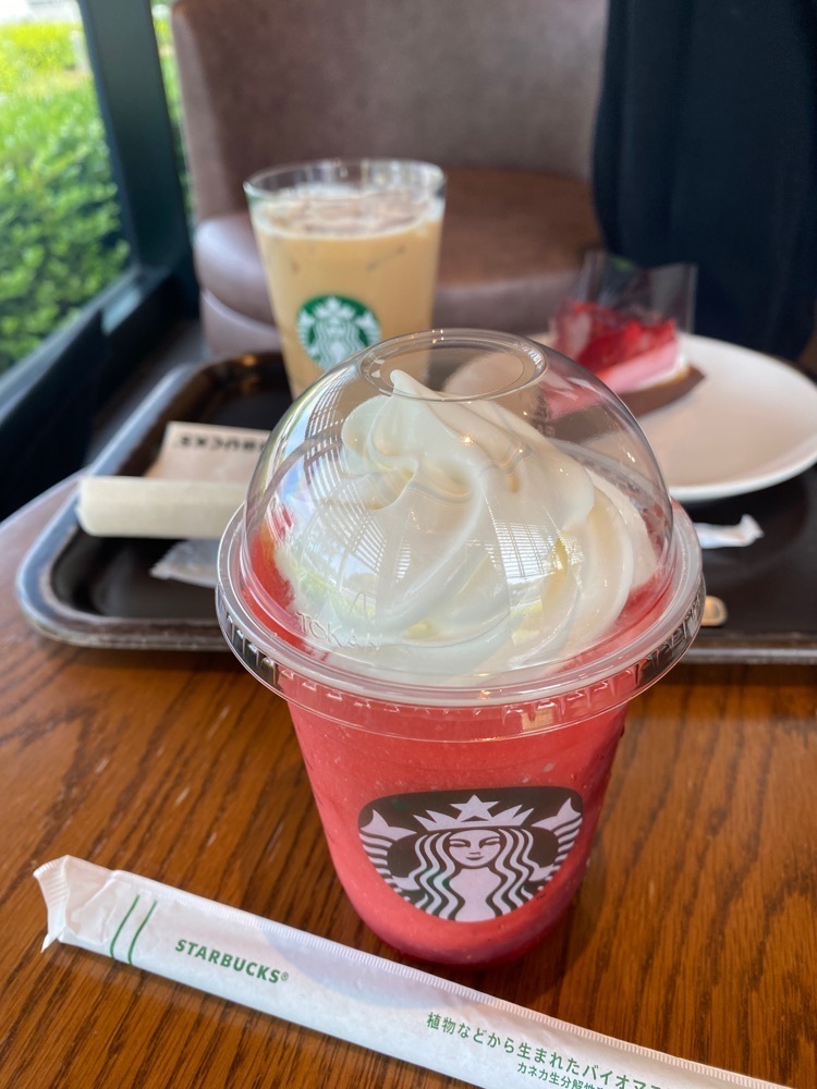 としりん🍄さんが投稿したスターバックスコーヒー 北生駒ならやま大通り店（STARBUCKS COFFEE）に関する口コミの画像