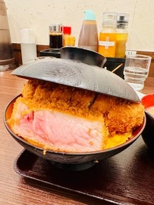 肉屋食堂 たけうち 蕨店