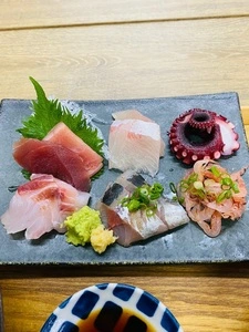 おさかな食堂うおよし