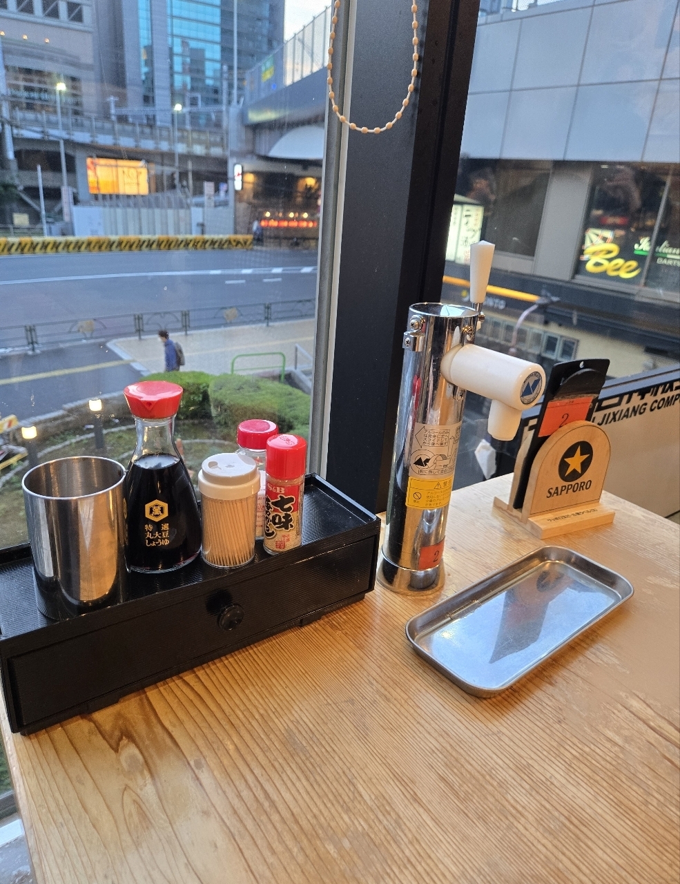 じゅりぽんさんが投稿した卓上レモンサワー＆ハイボール 焼鳥食べ放題 乾杯500酒場 新橋店に関する口コミの画像