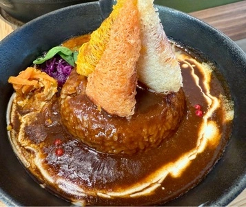 スパイスカレー&カフェ mine mine（マイン マイン）