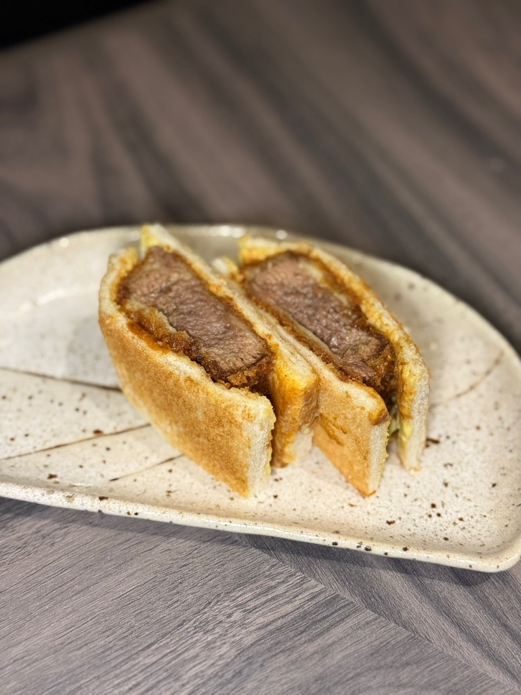 あんよさんが投稿した近江うし焼肉 にくTATSU 日本橋室町店（おうみうしやきにく にくたつ）に関する口コミの画像