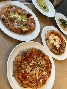 RESTAURANT PIZZA DADA 草薙店（レストラン ピッツァ ダダ）
