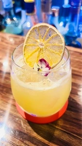 BAR Backs（バー バックス）