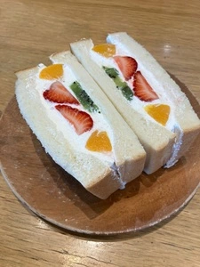 パン屋むつか堂カフェ アミュプラザ博多店